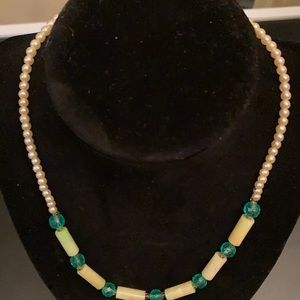 Vintage Pearl and Beads Necklace.